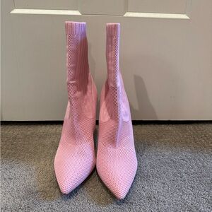 SOLD Steve Madden Discreet Pink Knit Heeled Boots